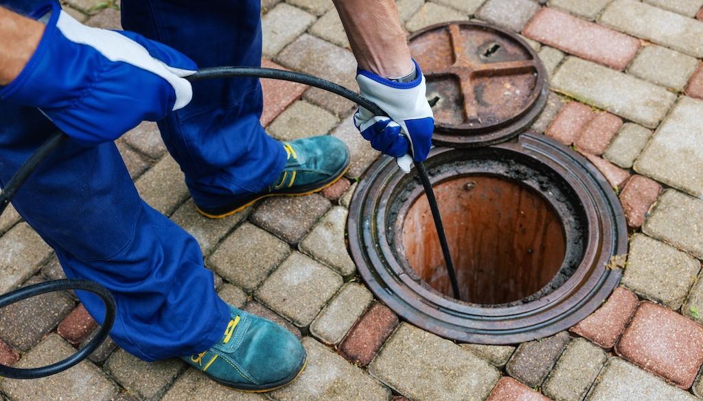 Hydro Jetting in Progreso Lakes