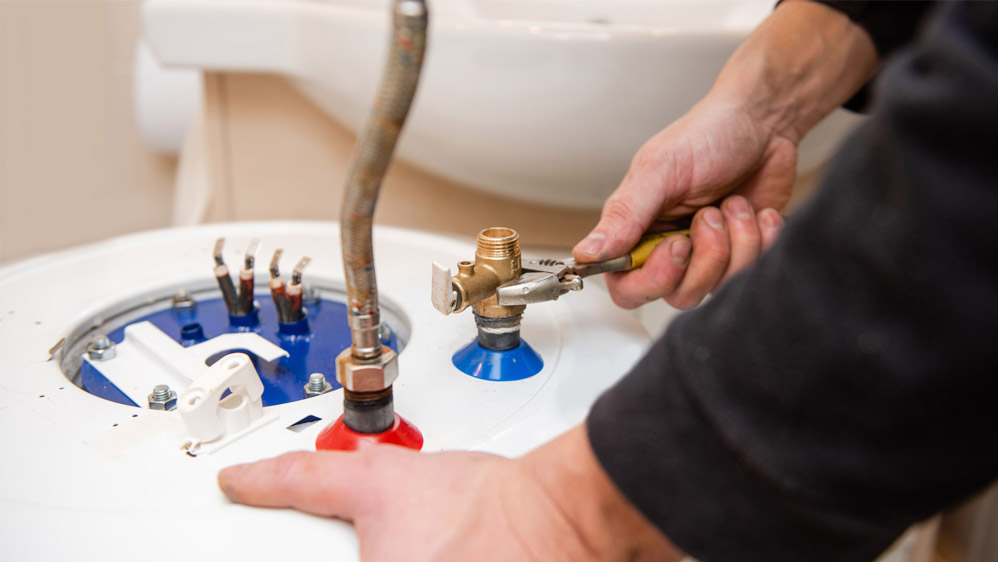 Water Heater Maintenance in Progreso Lakes
